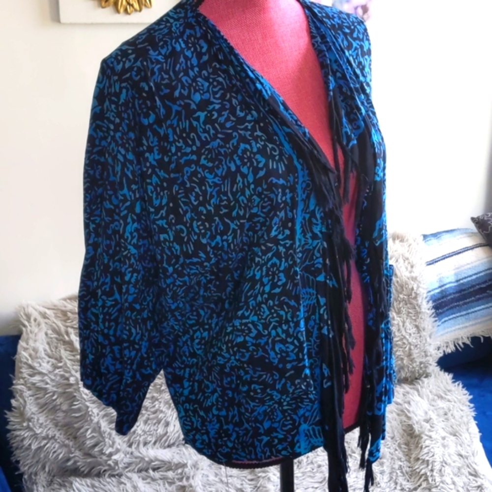 Fringed Hand Made Lightweight Rayon Shawl Blue & Black
